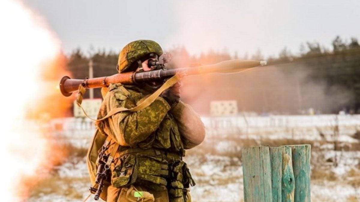 Rusya, Kaliningrad’da tatbikata başladı
