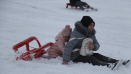 Ankara’da kar yağışının ardından kayak sezonu açıldı