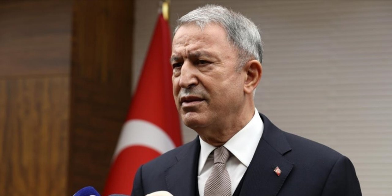 Bakan Akar’dan Yunanistan’a: Yanlış yollara girmeyin