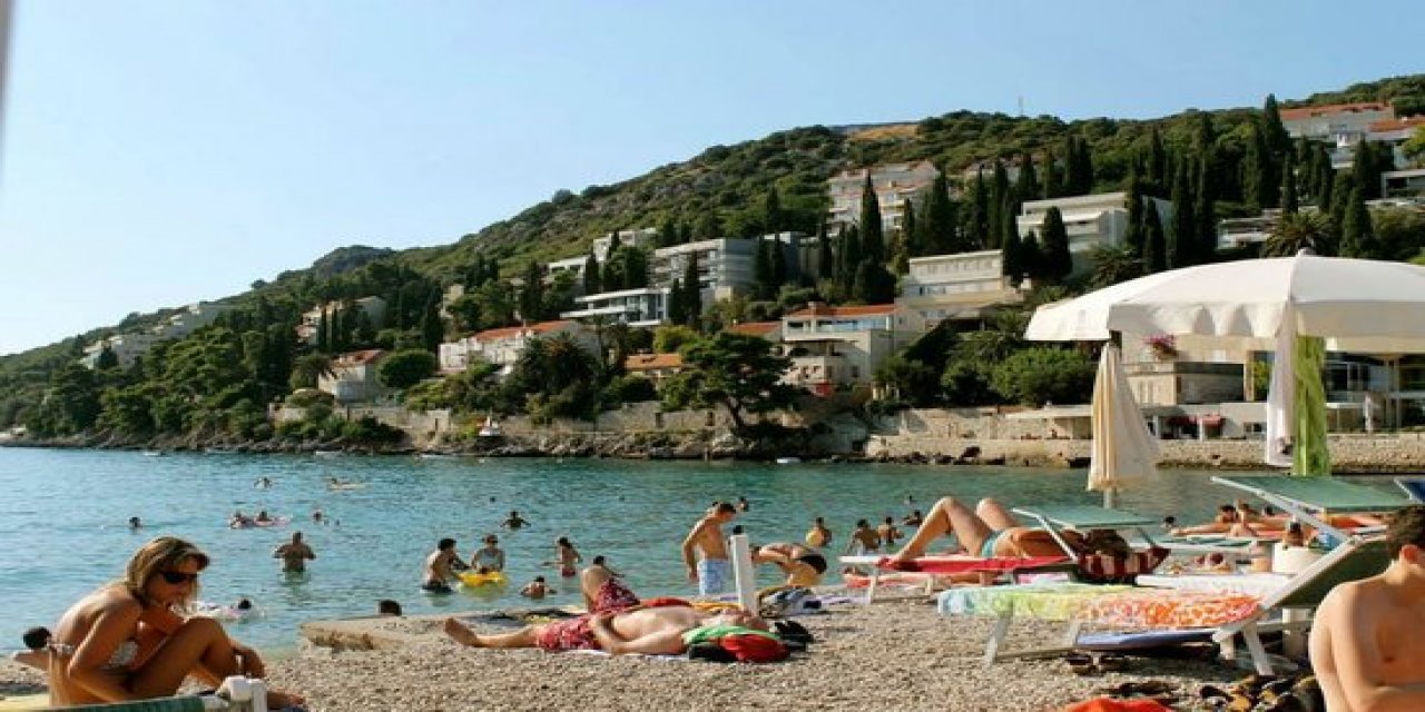 Bikiniyle gezmeye ceza