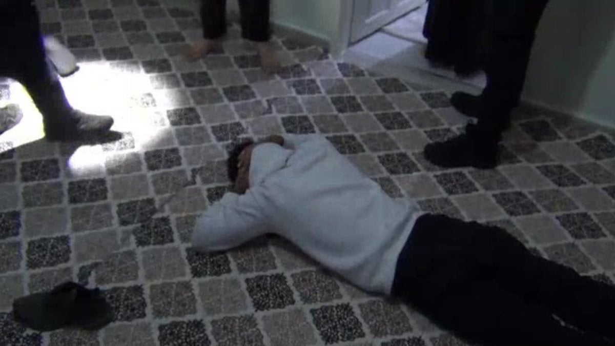 Diyarbakır’da DEAŞ operasyonu:12 gözaltı