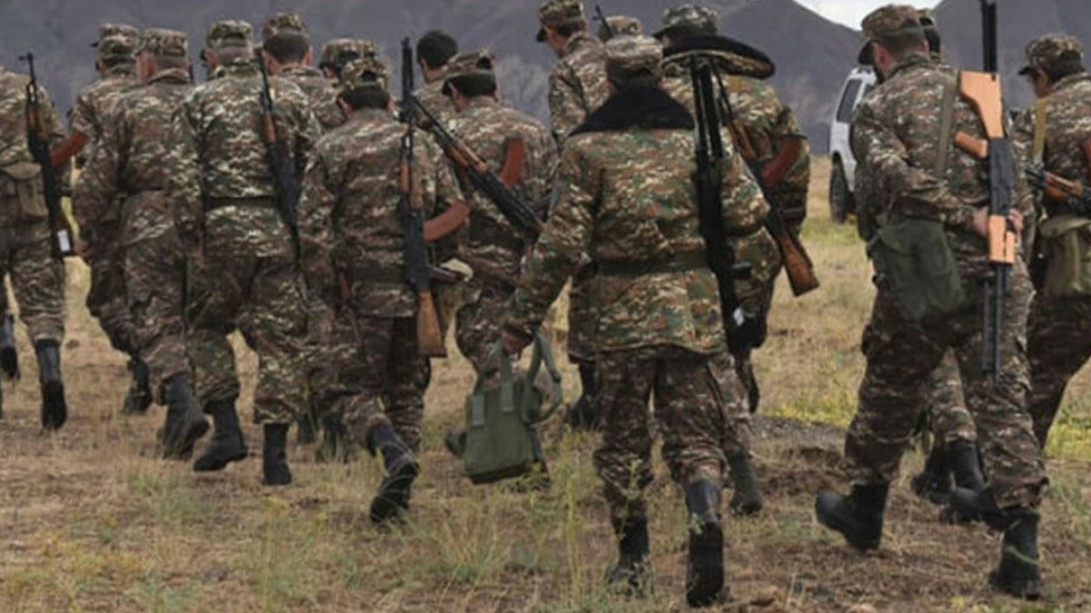 Ermenistan’da askeri birlik yandı: 15 ölü