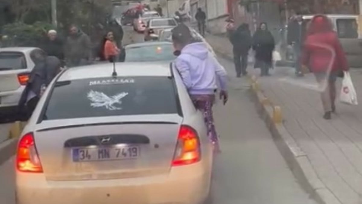 Fatih’te düğün konvoyu, vakaya giden ambulansa yol vermedi