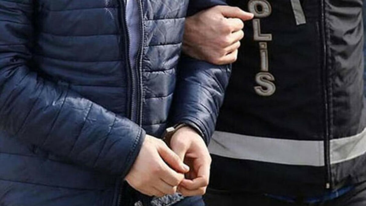 İzmir’de 30 yıl kesinleşmiş hapisle aranan hükümlü yakalandı