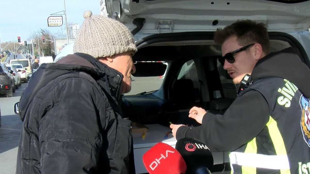 Kadıköy’de ceza yiyen taksici: Yıldız takarlar sana