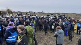 Kömür şirketini protesto edenlere polis müdahalesi