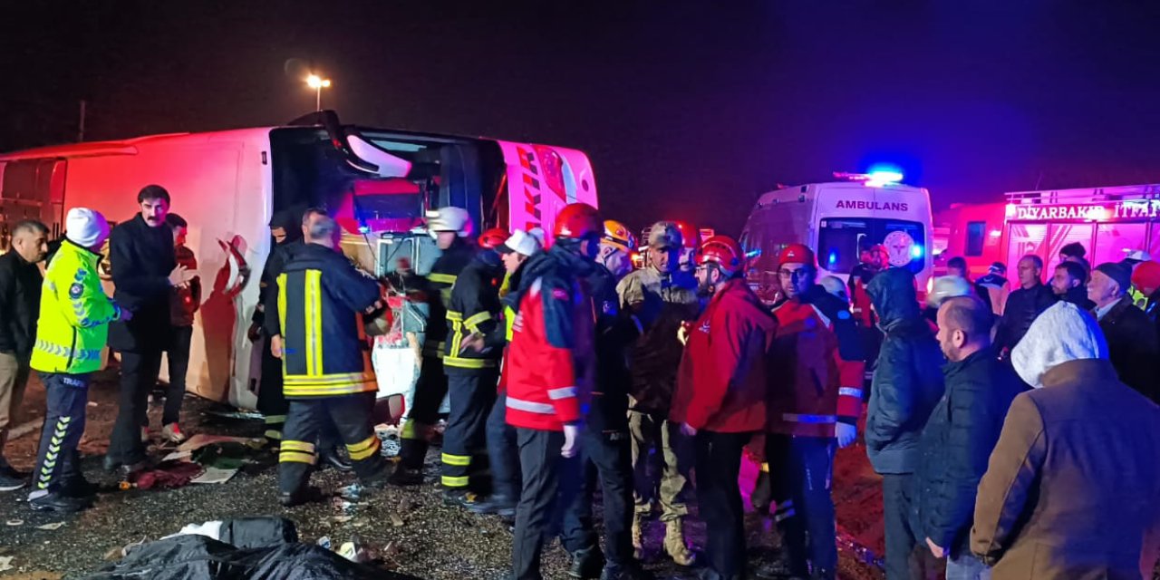 Korkunç kaza: 1’İ bebek 5 kişi öldü