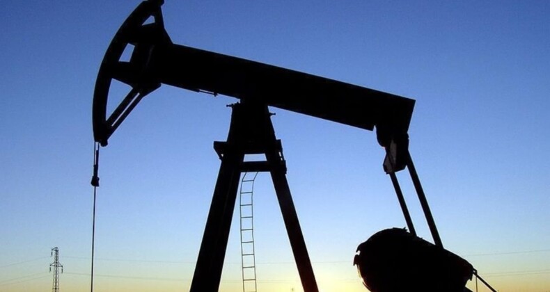 AB’nin Rus petrol ürünlerine ambargo ve tavan fiyat uygulaması başladı
