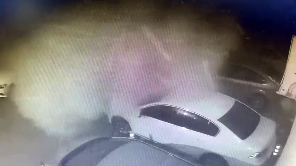 Adana’da 60 kişiye mezar olan apartmanın yıkılma anı