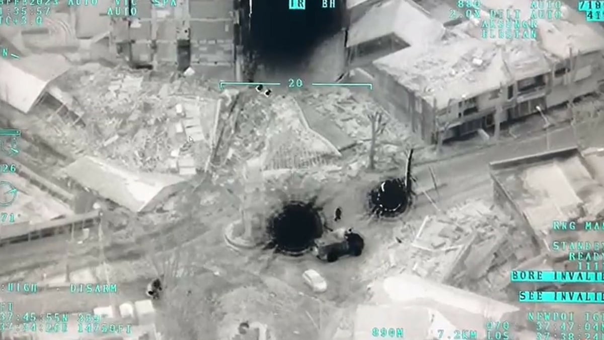 AKSUNGUR İHA deprem bölgesinde cep telefonu iletişim hizmeti sunuyor