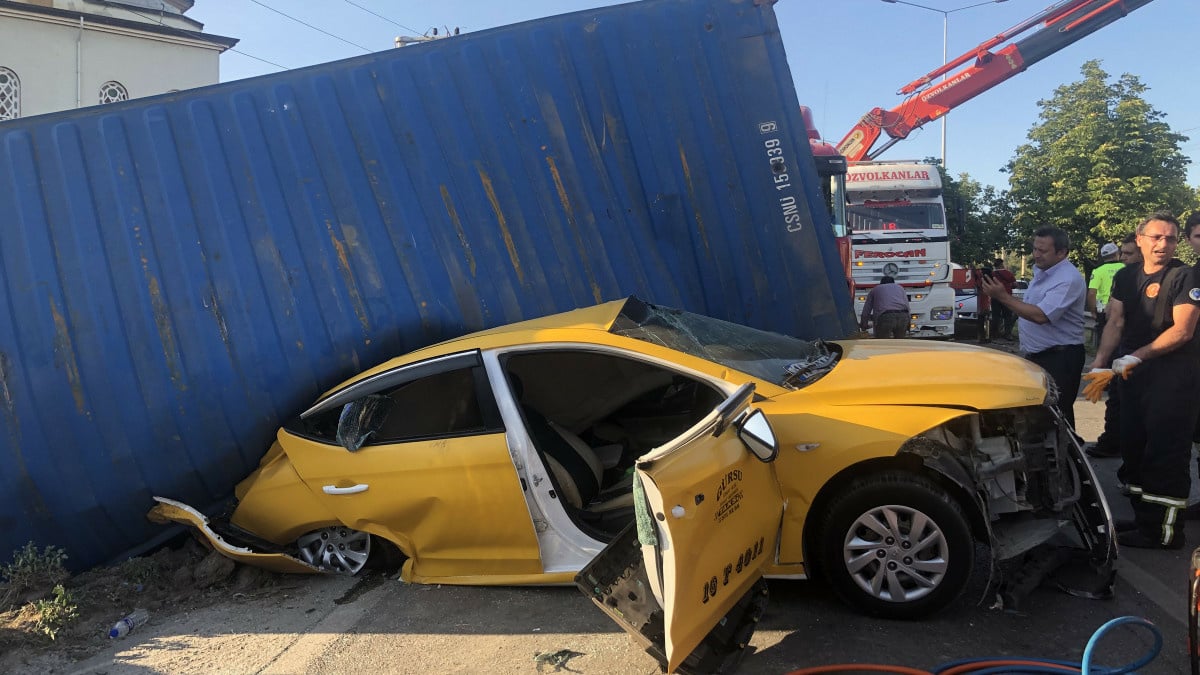 Bursa’da zincirleme kazaya neden olan ehliyetsiz tır şoförü kaçış hikayesini anlattı