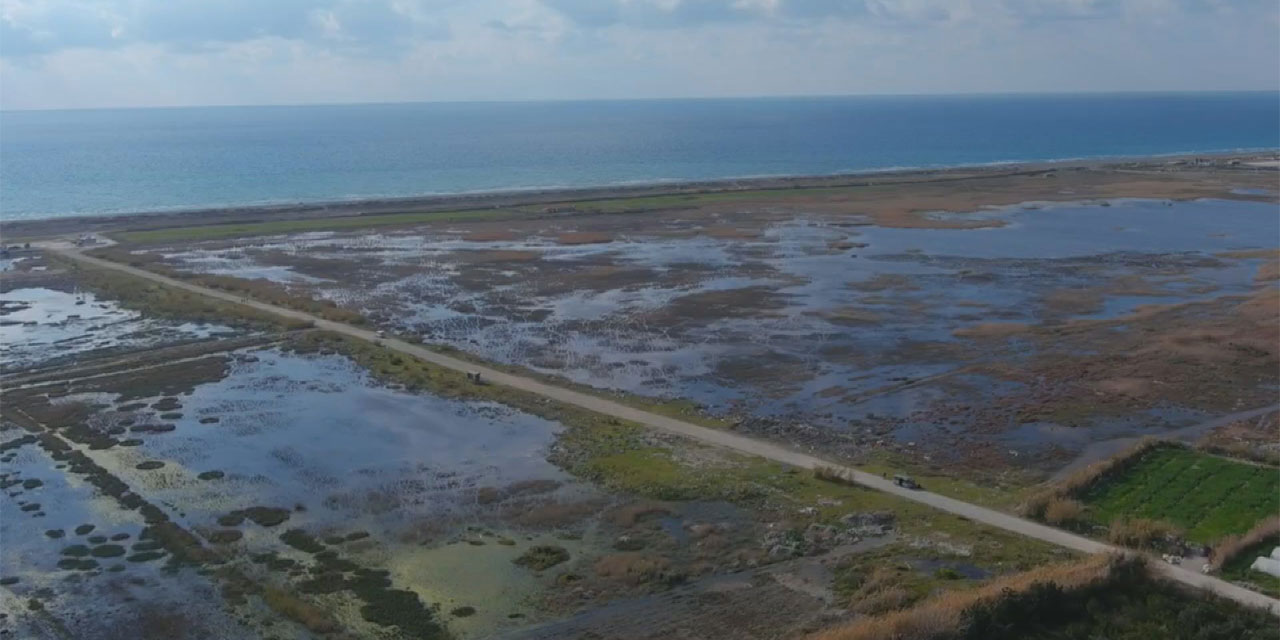Deprem molozlarını cennete döktüler