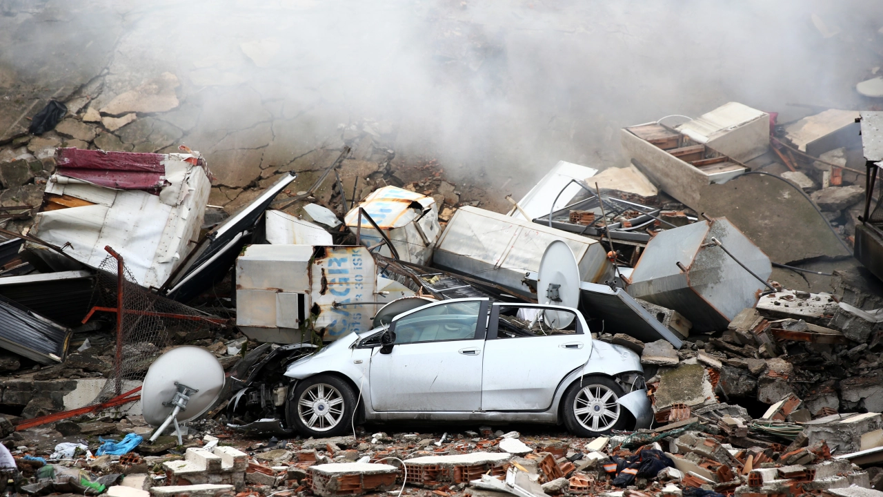 Deprem soruşturmalarında 120 kişi tutuklandı