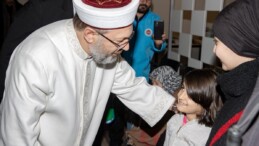 Diyanet İşleri Başkanı Ali Erbaş, depremzedelerle bir araya geldi