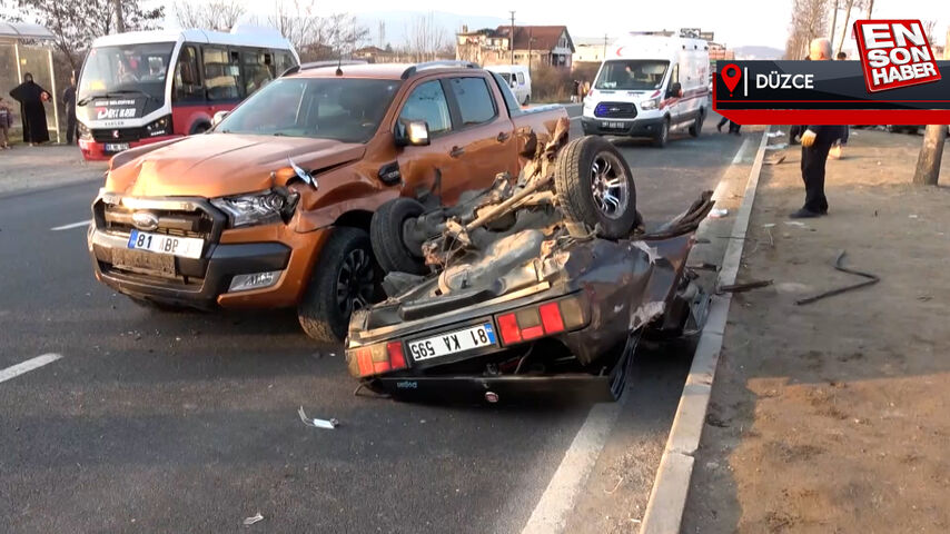 Düzce’de makas atan otomobil ikiye bölündü