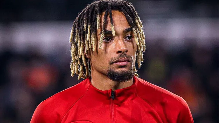 Galatasaray’dan Sacha Boey kararı!