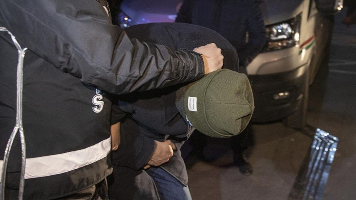 Gaziantep’te depremde yıkılan binalarla ilgili 22 tutuklama