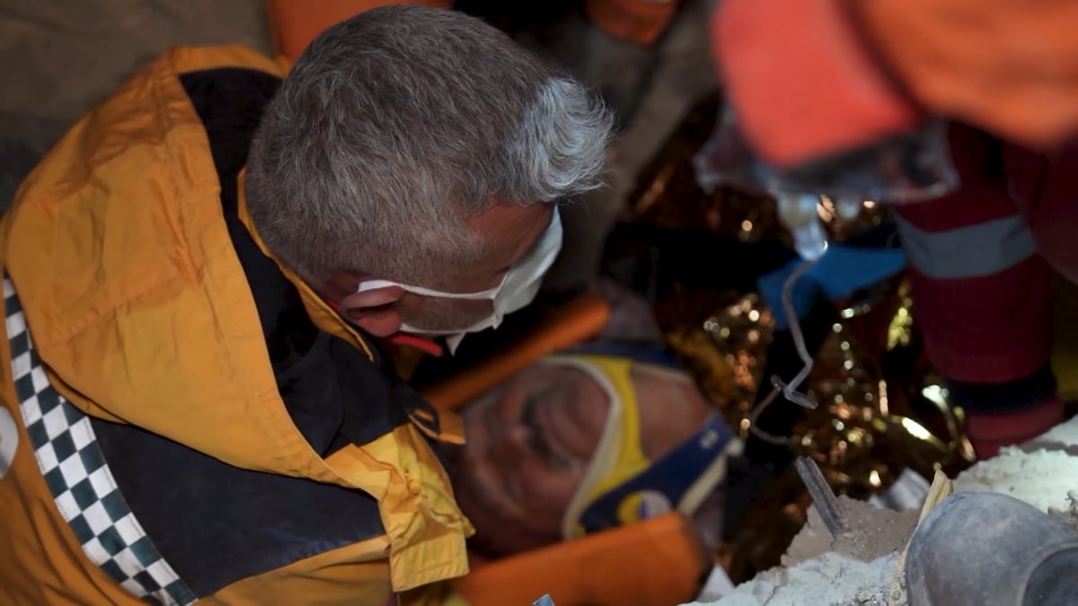 Gaziantep’ten 65 saat sonra gelen müjdeli haber