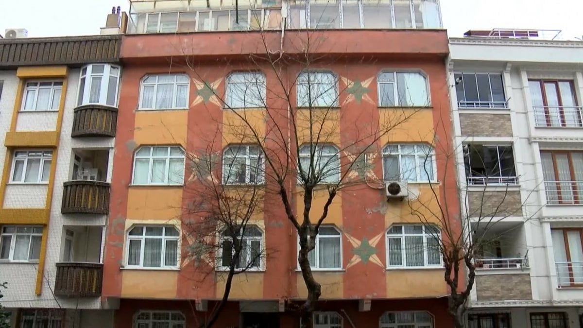 Güngören’de eşini sırtından bıçakladı: Şikayetçi olmadı