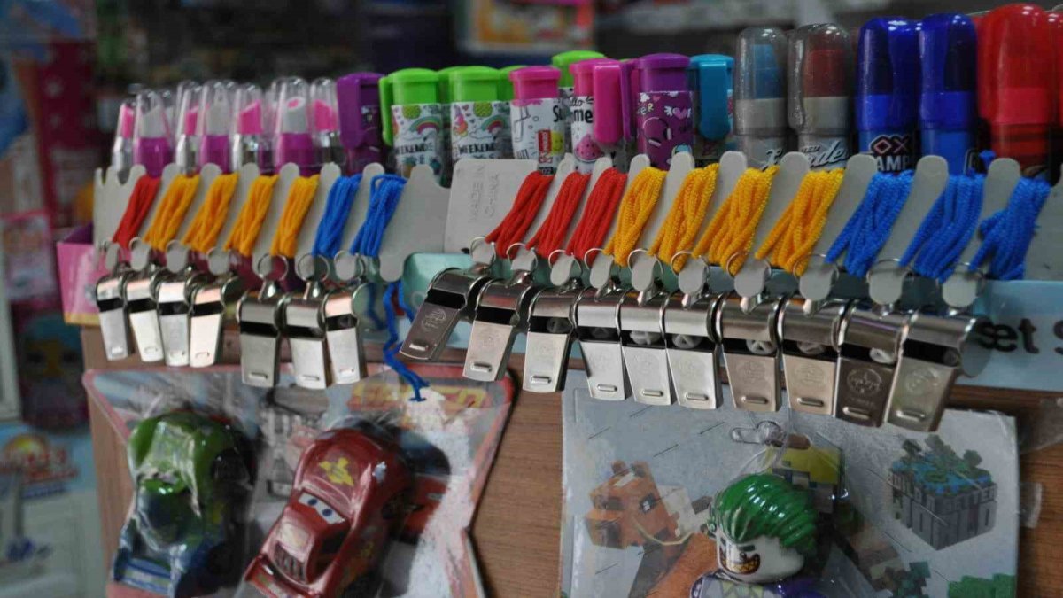 Hatay depreminden sonra düdük satışları arttı