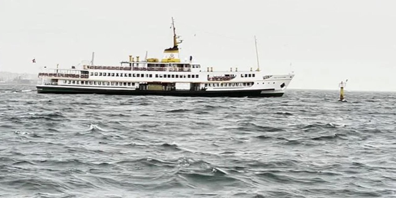 İstanbul’da bazı vapur seferlerine kar engeli