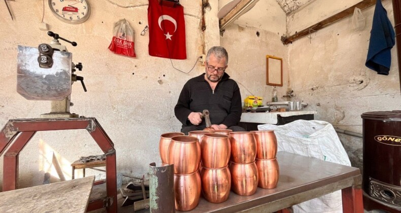 Kahramanmaraş’ta bakırcı sesleri sokaklardaki sessizliği bozdu