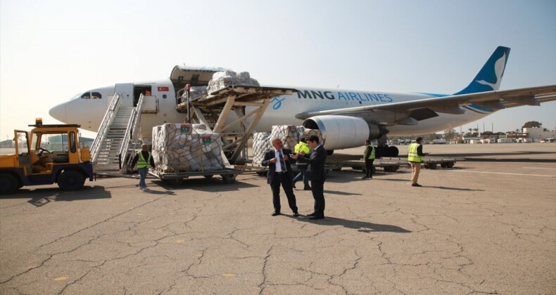 Libya, Türkiye’deki depremzedelere 15 ton yardım malzemesi daha gönderdi