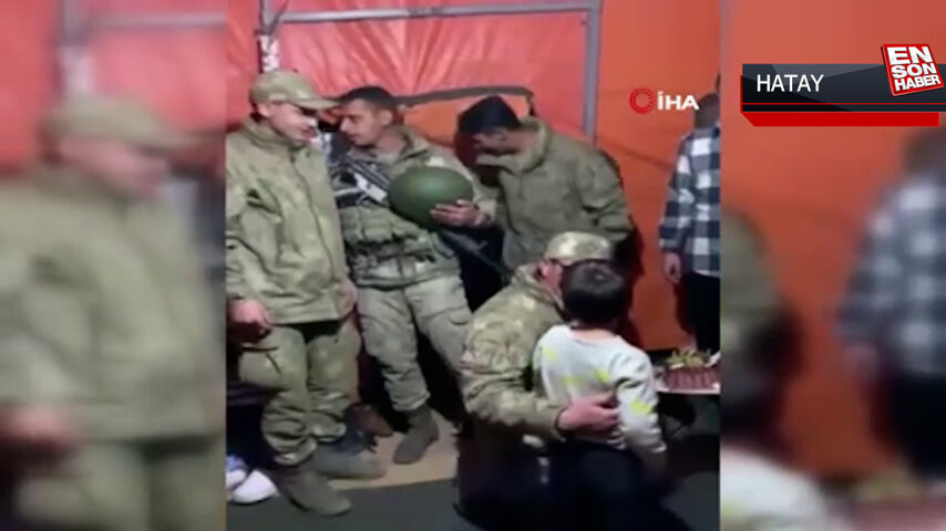 Mehmetçikten 5 yaşına giren çocuğa doğum günü sürprizi