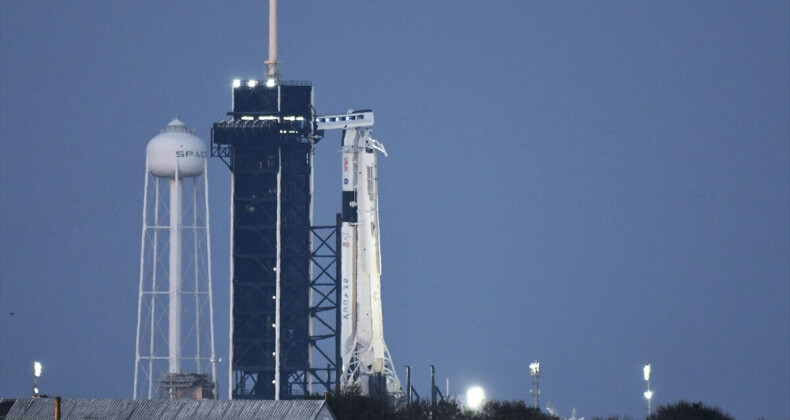 NASA’nın Crew 6 astronotlarını taşıyan roket fırlatıldı