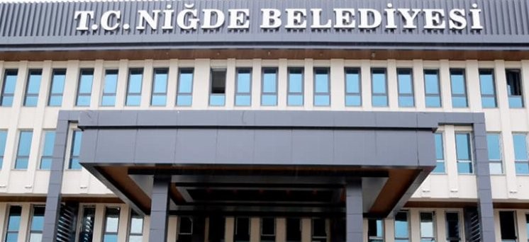 Niğde’de depremden hasar gören 13 bina mühürlendi