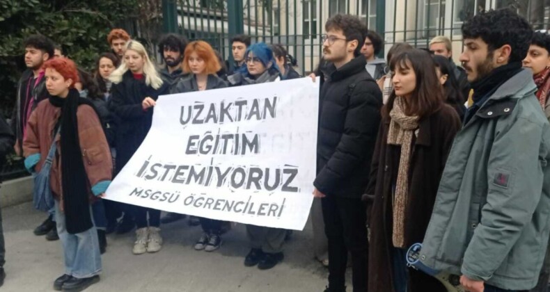 Öğrencilerden uzaktan eğitim protestosu: ‘Yurtları değil, Saray’ı boşalt!’