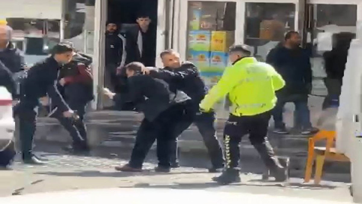 Şanlıurfa’da husumetli ailelerin kavgası: 10 yaralı