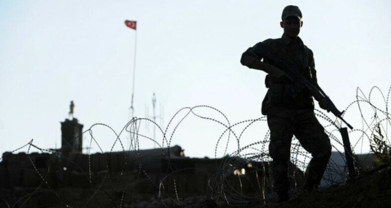 Terör örgütünden kaçan 2 PKK’lı teröristin ikna yoluyla teslim olduğu açıklandı