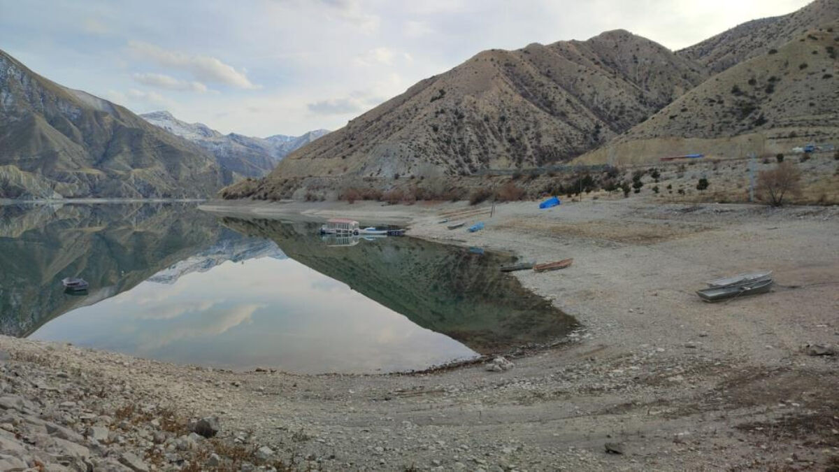Tortum Gölü’nde son 10 yılın en düşük su seviyesi