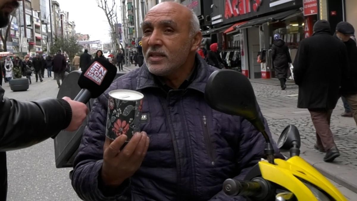 Ümraniye’de torununun kumbarasını Kızılay’a bağışlayan engelli vatandaş duygulandırdı