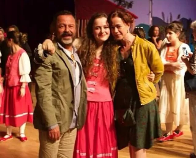 Veda Mektubu’nun Seher’i Bennu Yıldırımlar’ın eşi bakın kimmiş! Kendisi kadar ünlüymüş