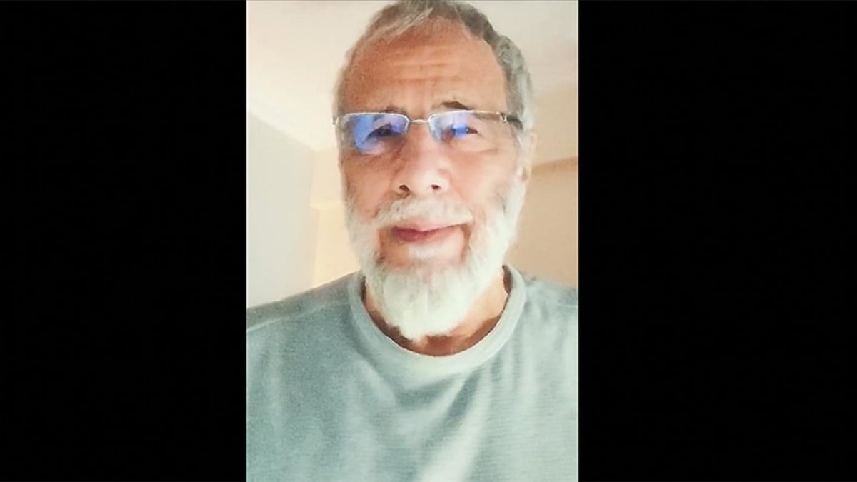 Yusuf İslam, depremde vefat edenler için Bakara Suresi’nden ayetler okudu