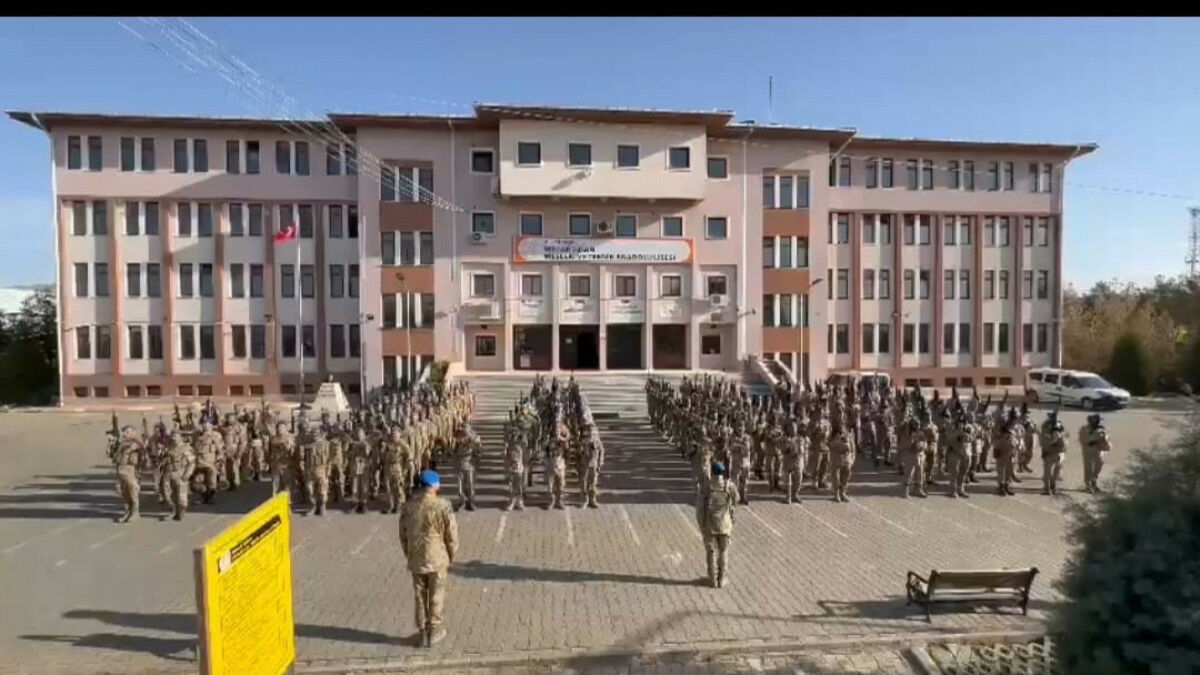 Adıyaman’a deprem yardımına gelen komandolar şehirden ayrıldı