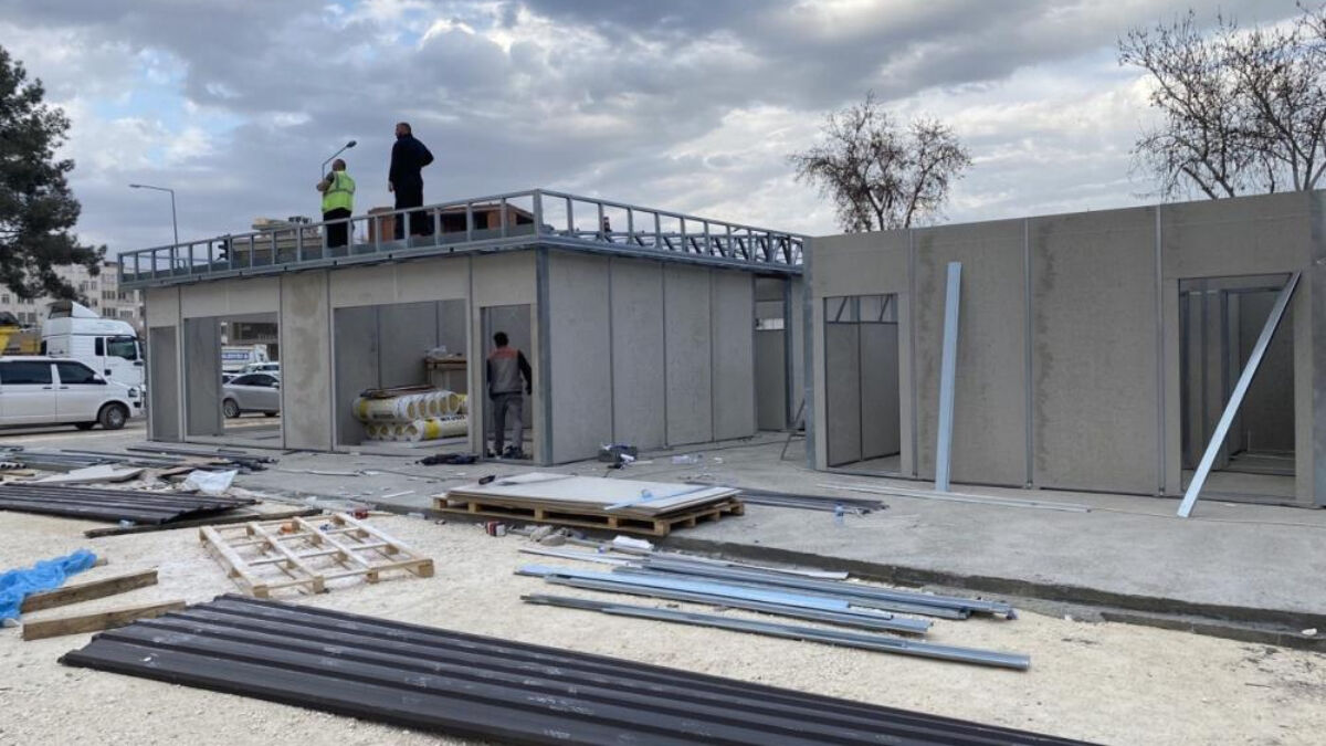 Adıyaman’da prefabrik çarşılar kuruluyor