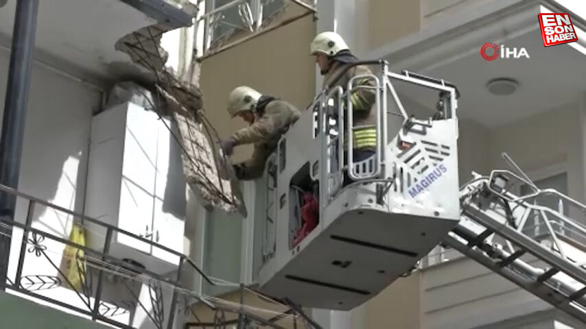 Bahçelievler’de balkonu çöken bina tahliye edildi