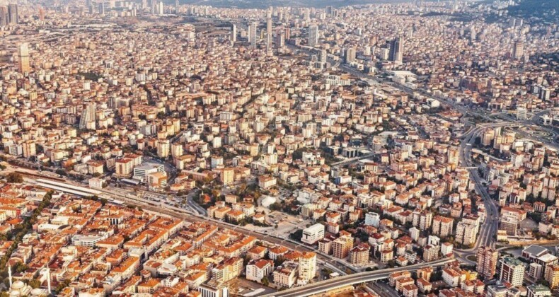 Buğra Gökçe duyurdu: İstanbul’daki riskli binalar için yeni yönetmelik