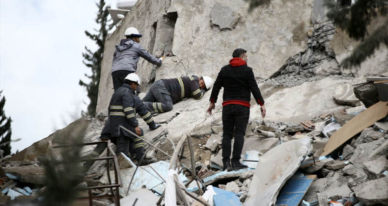 Deprem bölgesinde bir ayda 16 bin artçı deprem meydana geldi