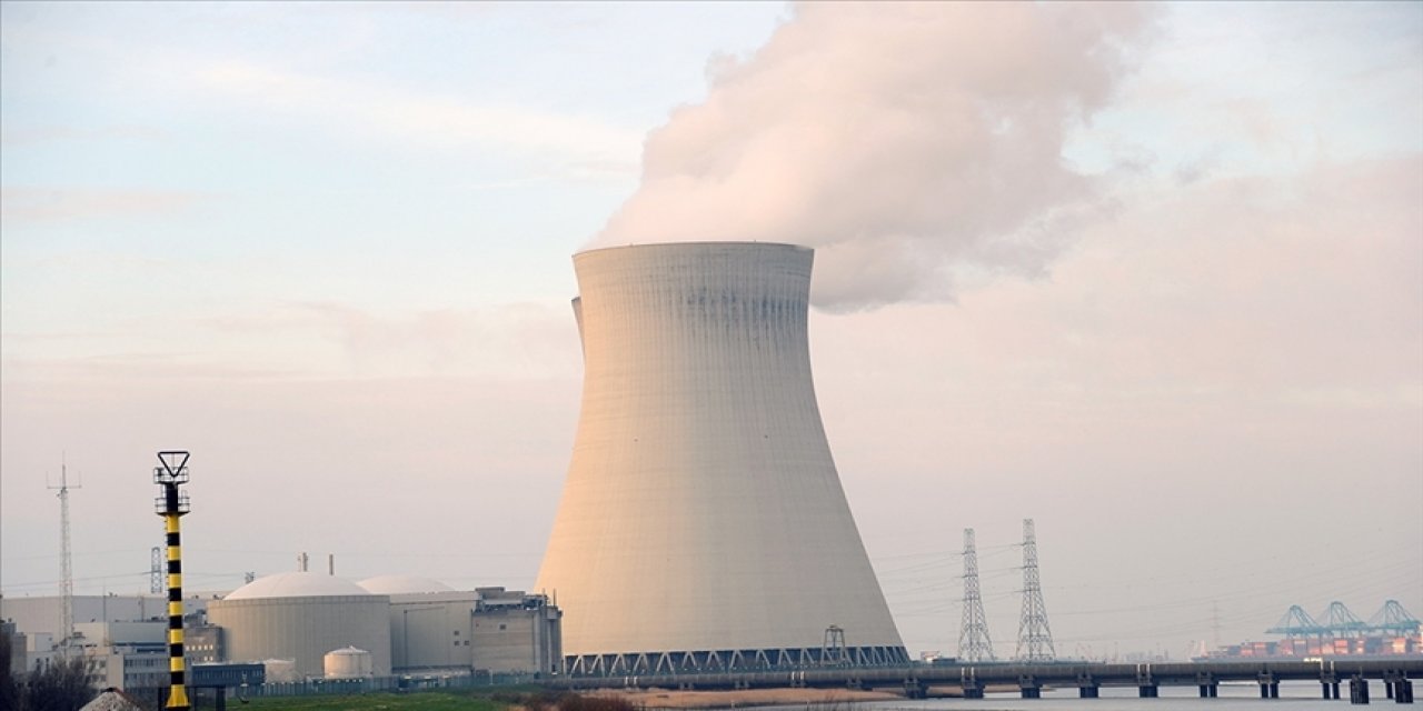 Fransa’da nükleer santralde çatlak