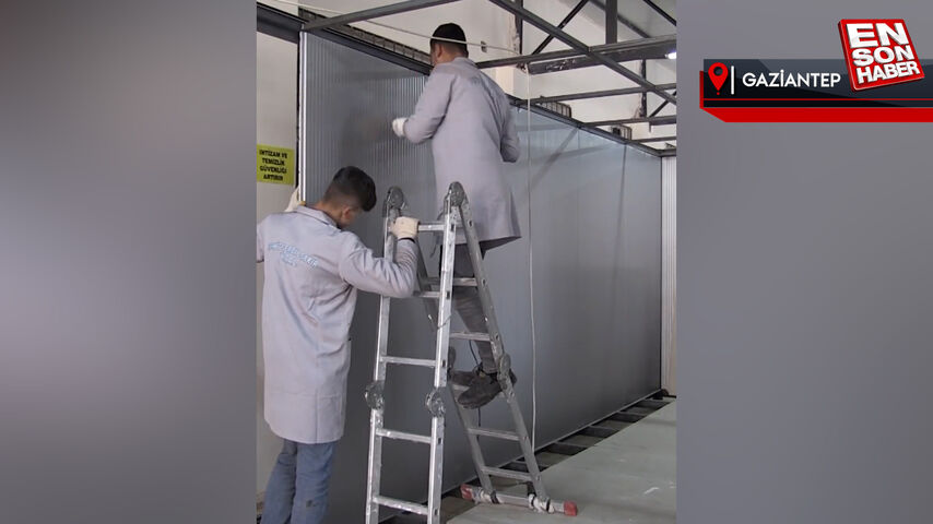 Gaziantep’te meslek liseliler, depremzede öğrenciler için güneş enerjili konteyner üretiyor