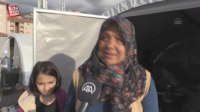 İskenderun’da çadırların yükünü kadınlar çekiyor