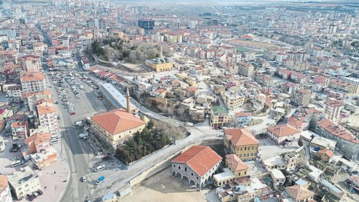 Niğde’nin depremlerden dolayı afet bölgesi ilan edilmesi bekleniyor