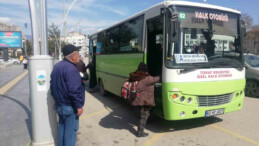 Tokat’ta depremzedelere su ve toplu taşıma ücretsiz