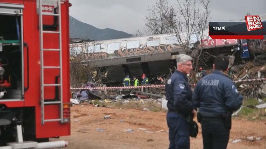 Yunanistan’ın Tempi bölgesinde yolcu treni ile yük treni çarpıştı