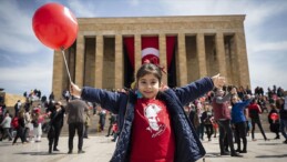 23 Nisan Anıtkabir’de coşkuyla kutlanıyor