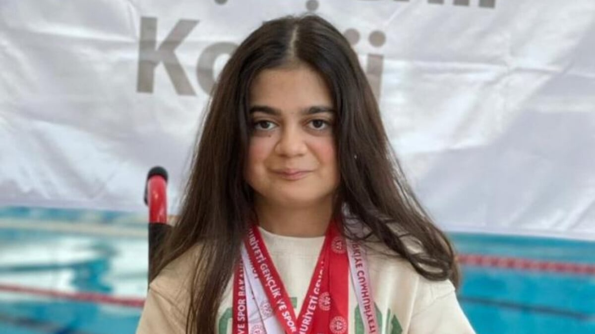 Adana’da bedensel engelli Selen’in alkış toplayan başarısı